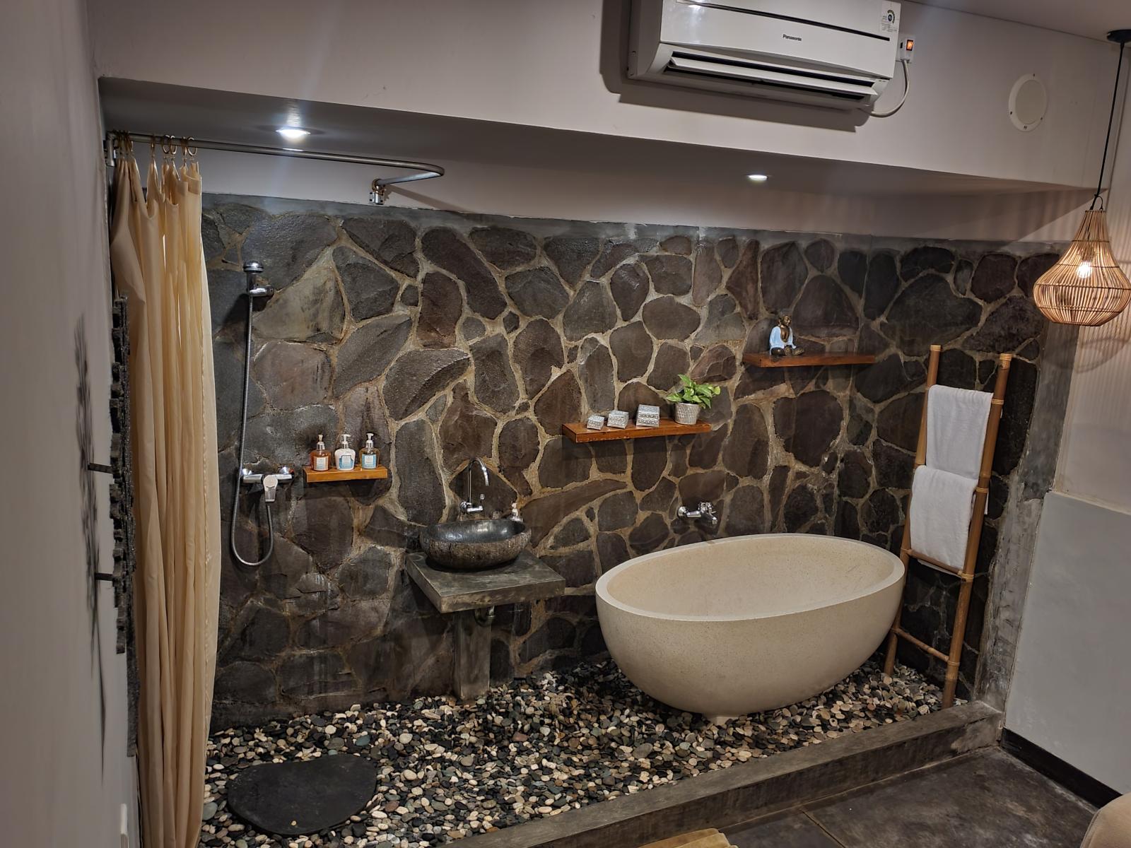 Calma - Balinese Massage