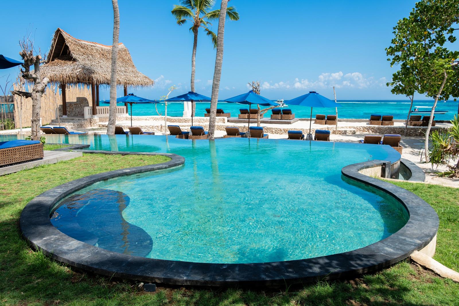 WakaSailing Family Package – Nusa Lembongan Private Charter