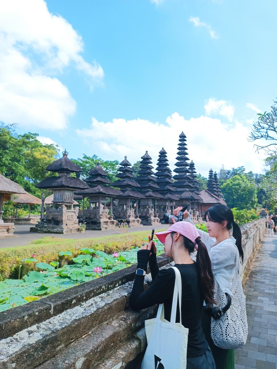 Bali Temple Etiquette: What First-Time Visitors Should Know